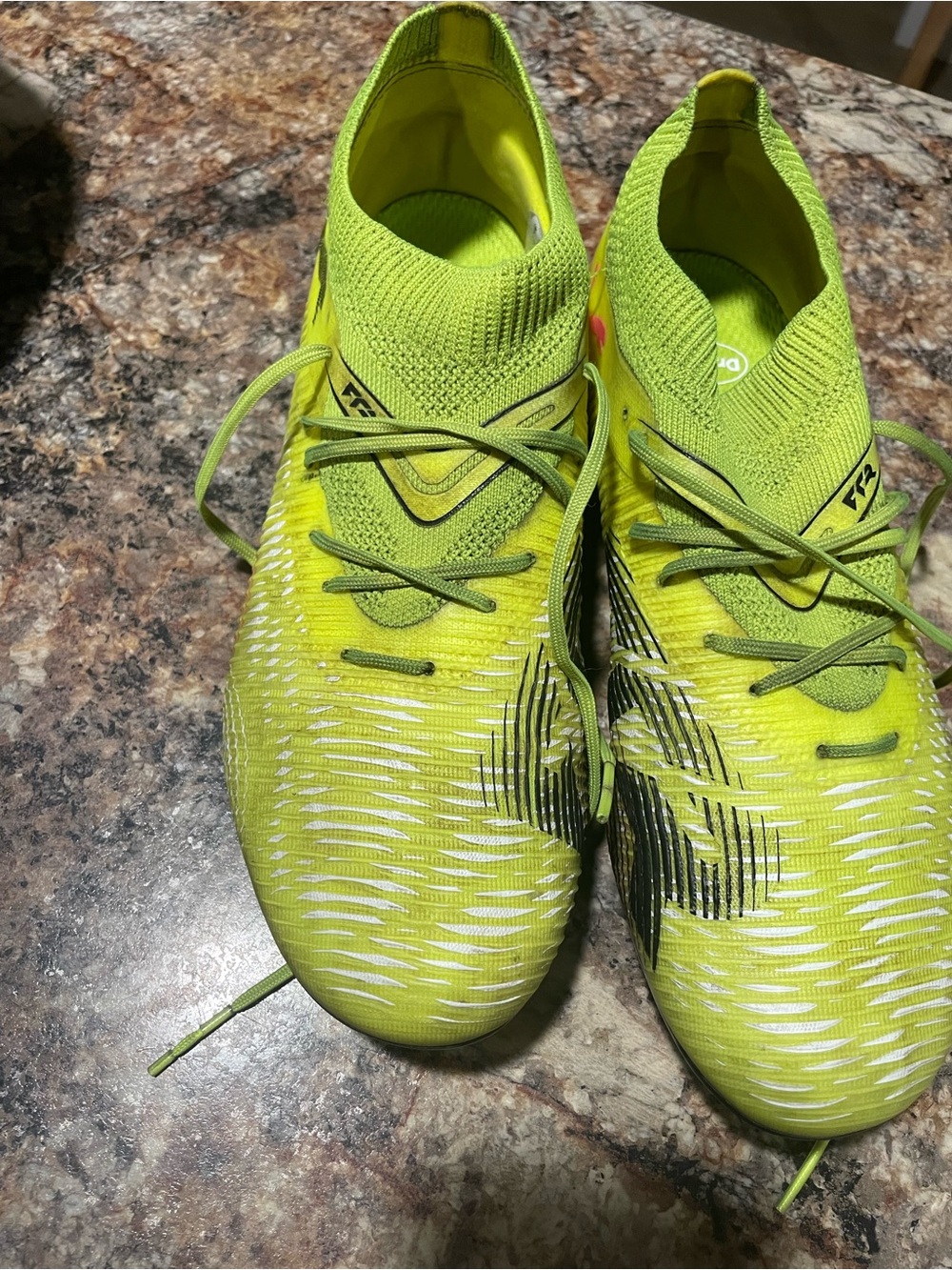 Puma FUTURE 8 PRO Soccer Cleats